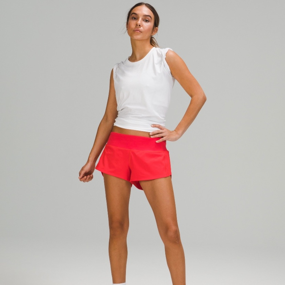 Lululemon Speed up shorts 2.5 Carnation Red
